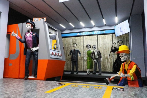 Rinde Museo Dolores Olmedo homenaje a la Ciudad de México con ofrenda de Día de Muertos
