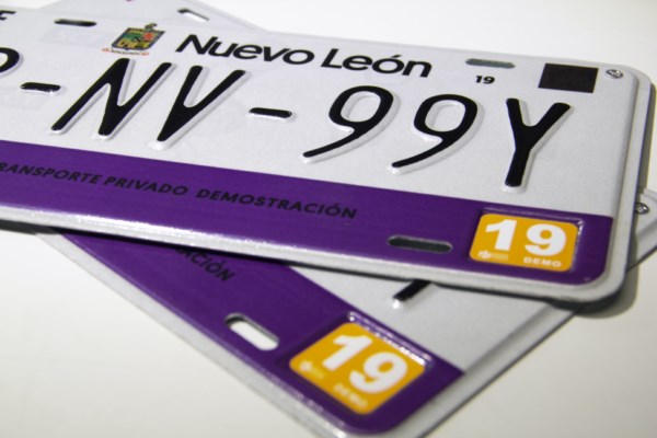 Emite ICV reglas para expedición y uso de Placas de Demostración