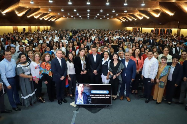 Garantizar seguridad de las oaxaqueñas, tarea de todos los días: Alejandro Murat