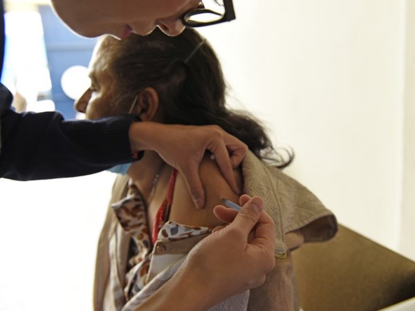 Promueve SSO campaña de vacunación anti influenza