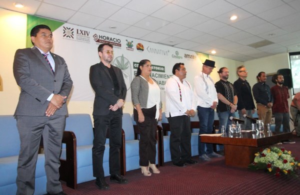 Legisladores oaxaqueños se suman al debate de la regulación del uso de la cannabis.