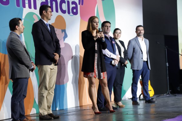 DIF Estatal Fortalece a Padres e Hijos a través de una Crianza Novedosa y Efectiva.