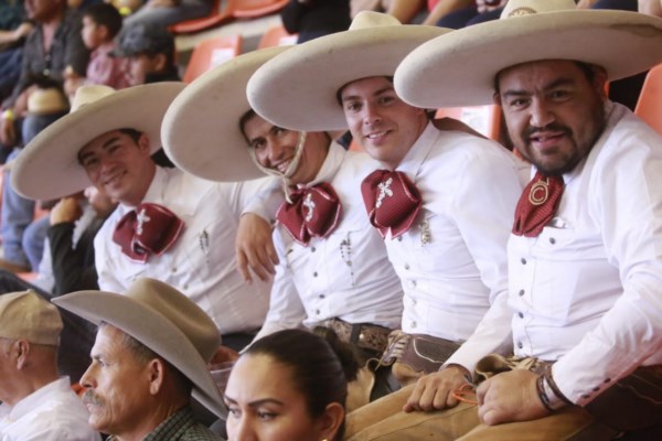 Este lunes, escaramuzas y charros michoacanos dejarán todo en el ruedo