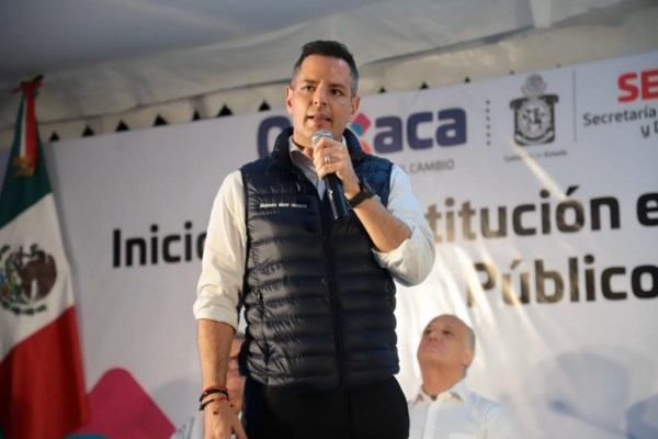 Gobierno de Oaxaca y Sener ponen en marcha el inicio de la sustitución e instalación de luminarias nuevas de la ciudad de Oaxaca