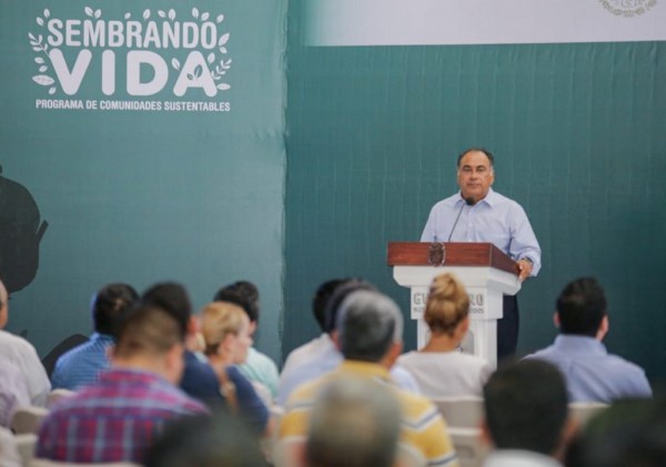 Presentan el gobernador Héctor Astudillo y la secretaria del Bienestar, Luisa Albores, el Programa Sembrando Vida