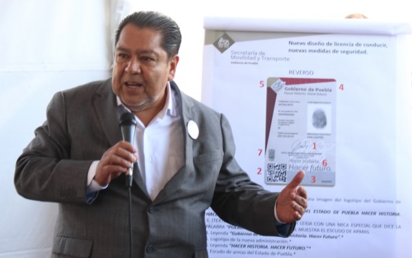 Presenta SMT nueva licencia con 10 candados de seguridad