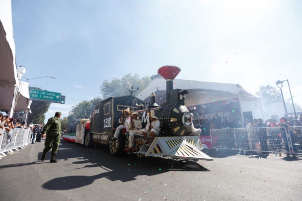 Preside el Gobernador Desfile Cívico Deportivo Conmemorativo al CIX Aniversario de la Revolución Mexicana