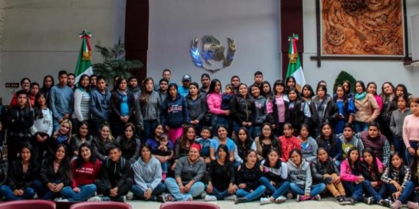 Apoya Gobierno del Estado a 117 estudiantes universitarios de pueblos originarios