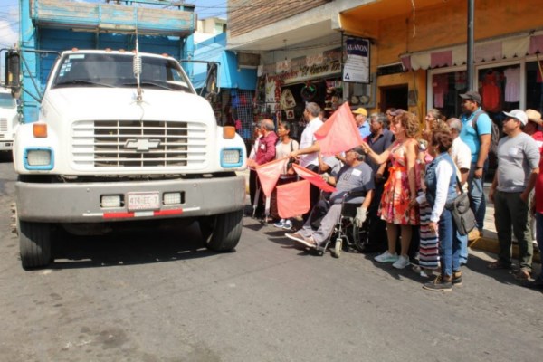 Entrega DIF Guerrero apoyos a personas con discapacidad