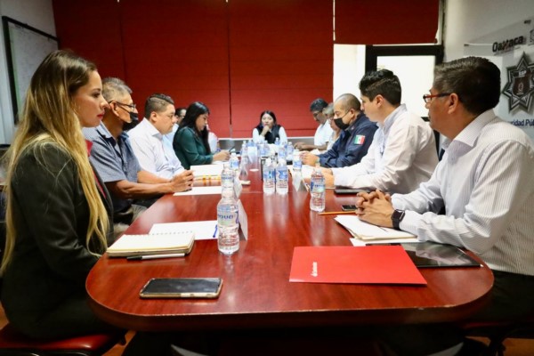 Realiza Gobierno de Oaxaca entrega formal de respuestas a pliego petitorio de la Sección 22 del SNTE