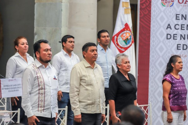 Gobierno, magisterio y sociedad, un gran frente a favor de la educación de Oaxaca: Salomón Jara Cruz