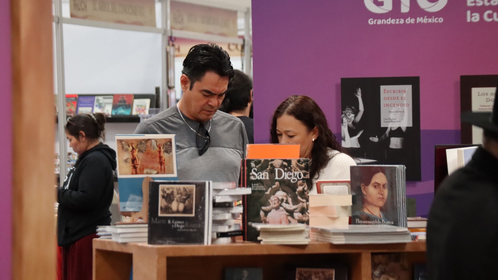 Invita Feria del Libro Chihuahua 2023 a su “Venta Nocturna”
