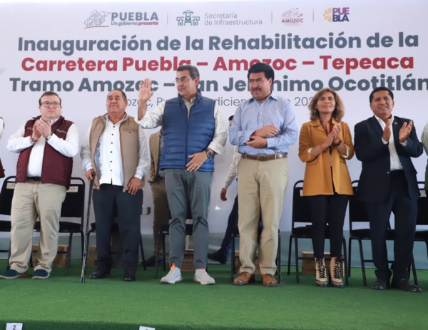 El gobernador Sergio Salomón inaugura la rehabilitación de la carretera Puebla-Amozoc-Perote