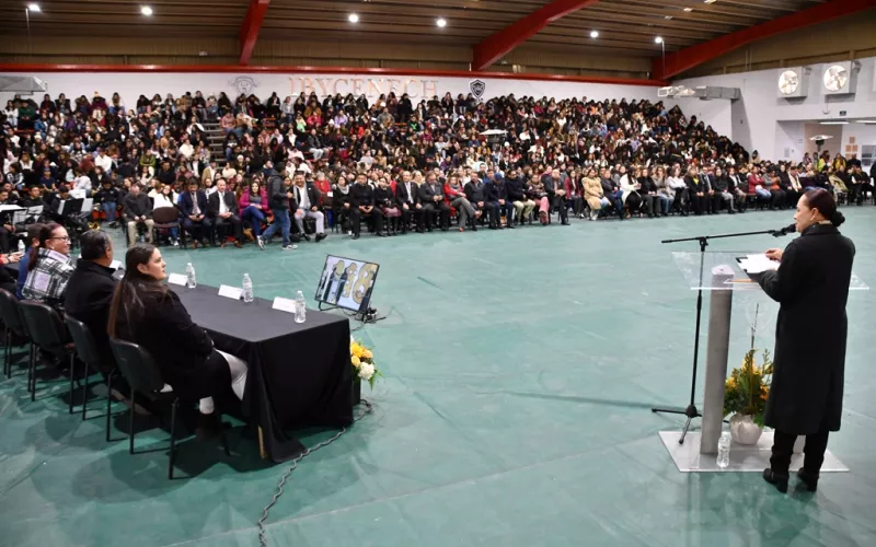 Celebra Normal del Estado 118 aniversario de formar docentes