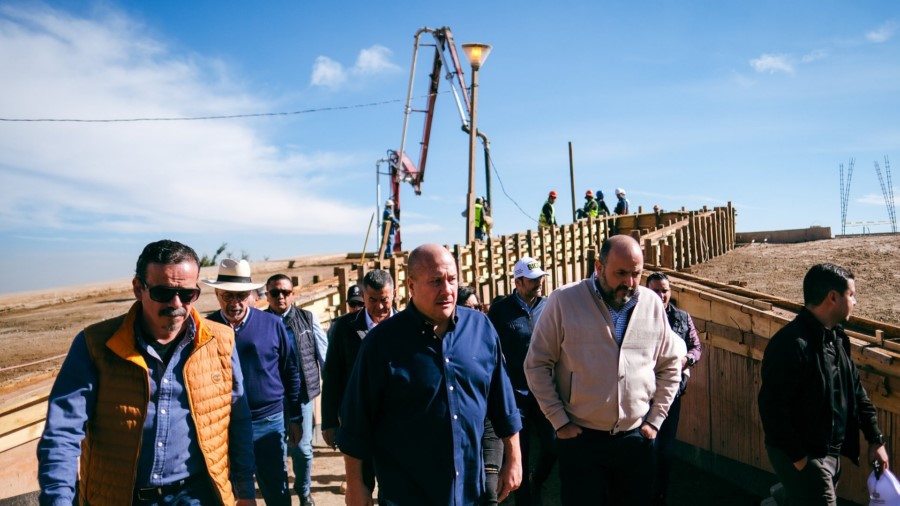 Enrique Alfaro y Ricardo Villanueva supervisan obras de centros universitarios en Tlaquepaque y Tlajomulco y la preparatoria en este municipio