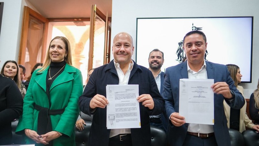 Programa de mochilas, útiles y uniformes será un derecho en Jalisco