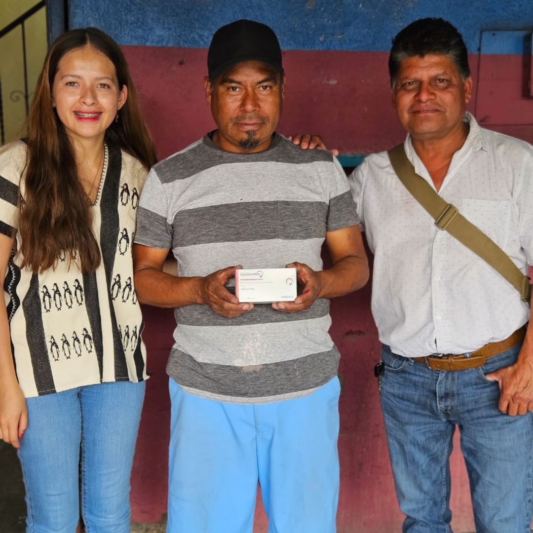 Amigo@s Por Xoxo: Entrega de Medicamentos para el Bienestar Comunitario