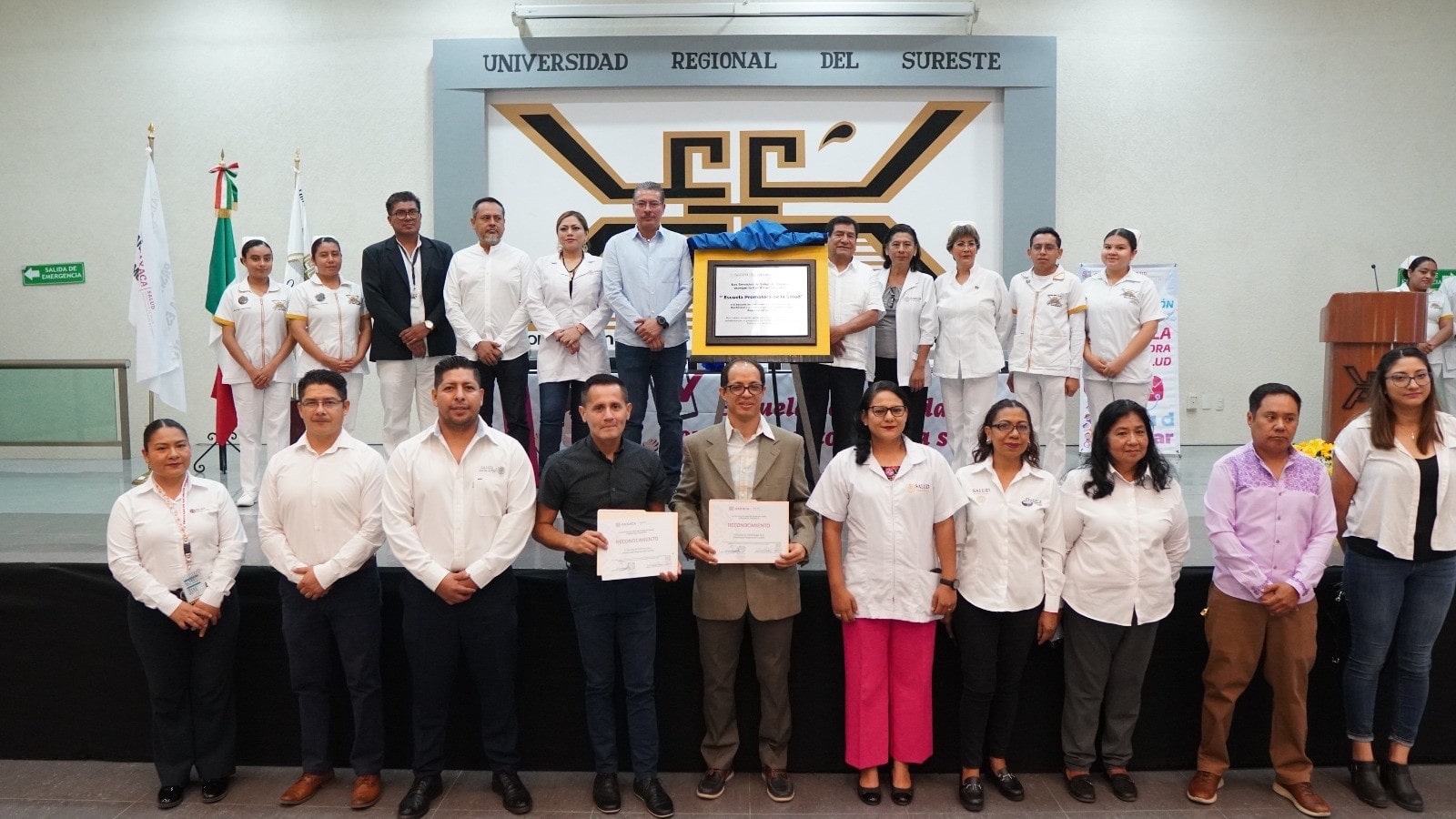 Certifican primera escuela de nivel superior como promotora de la salud