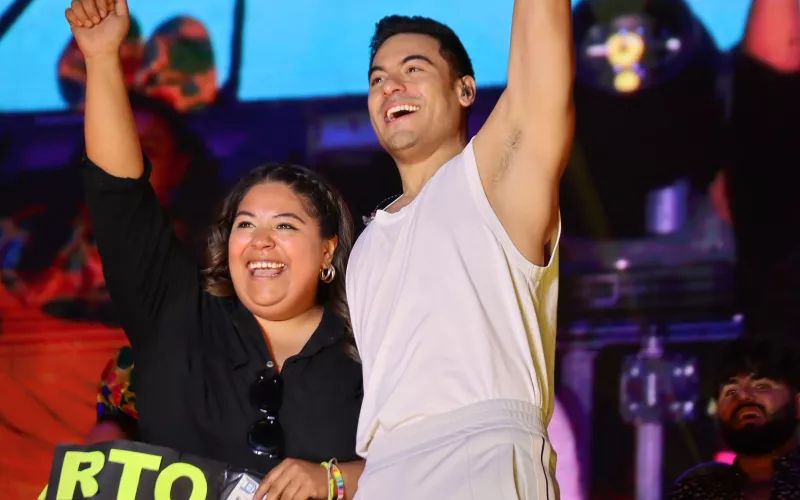 Inicia Carlos Rivera festejos por el Bicentenario de Chihuahua con concierto en ciudad Delicias