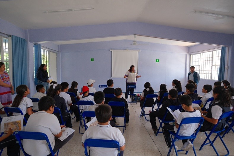 “Soldadito de Plomo” llega a escolares de primaria para fomentar la lectura y la imaginación 