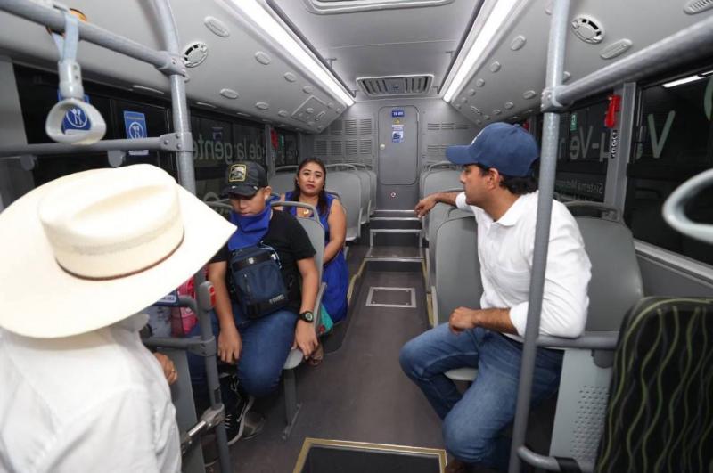 El Gobernador Mauricio Vila Dosal constata la transformación del transporte público en Tizimín