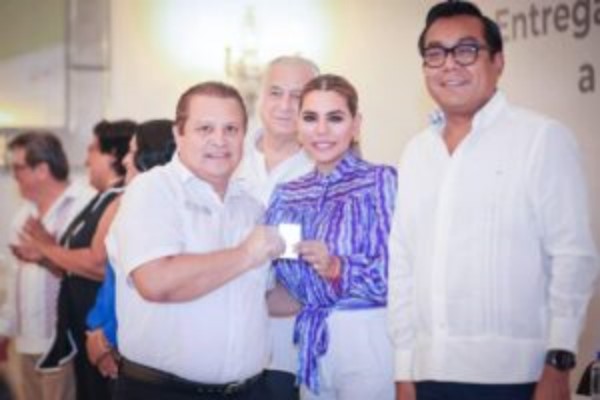 Entregan Evelyn Salgado y Miguel Torruco nombramientos de Barrios Mágicos a Pie de la Cuesta y Playa Bonfil de Acapulco