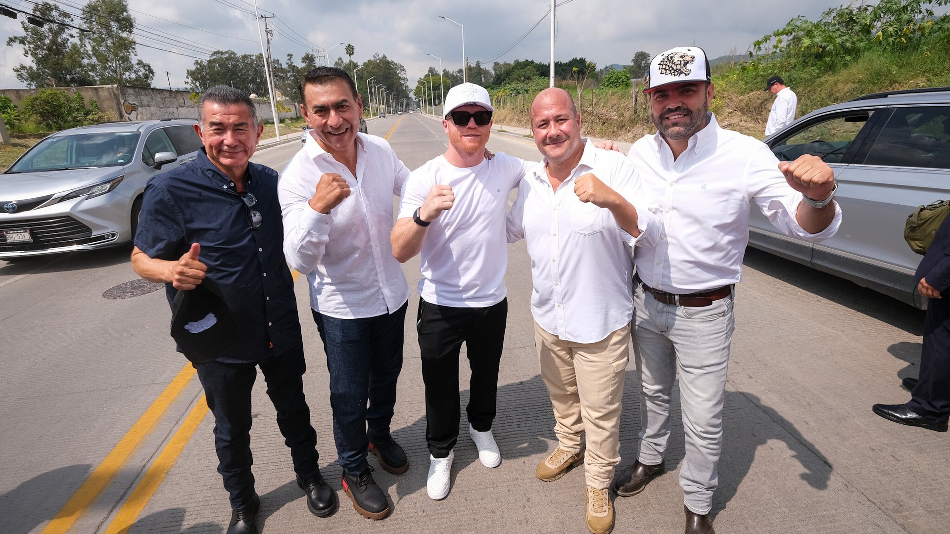 naugura Enrique Alfaro obras de reencarpetamiento del Camino Antiguo a San Isidro con inversión de 100 mdp