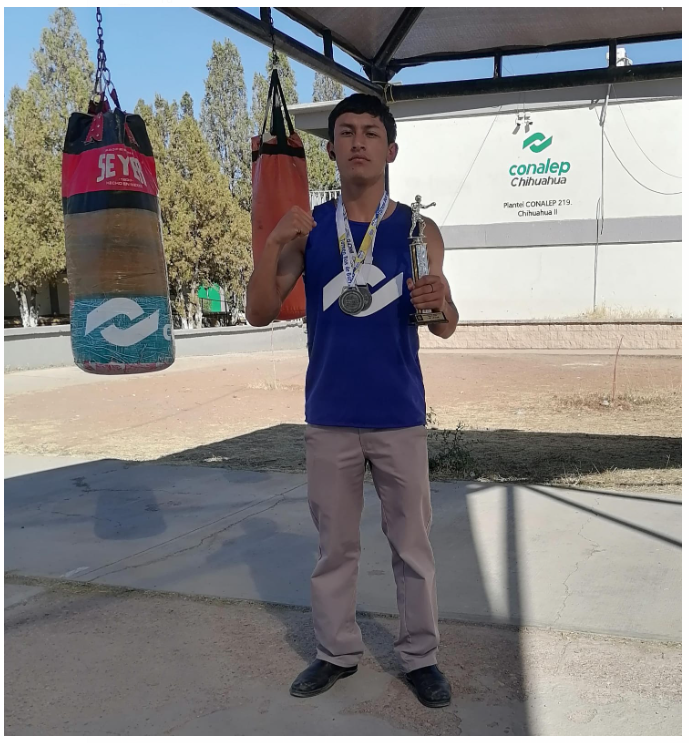 Logra estudiante del Conalep campeonato estatal de box en la “Segunda Copa Invernal 2024”