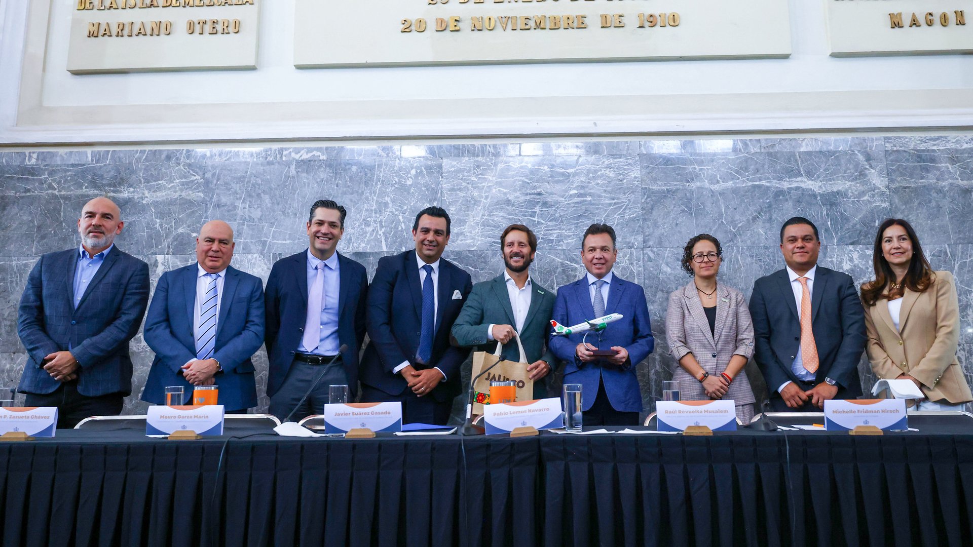 Fortalece Jalisco conectividad; anuncia ocho nuevas rutas aéreas nacionales e internacionales