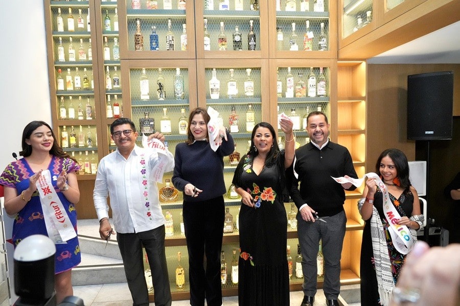 Brilla mezcal oaxaqueño en la Casa de México en España