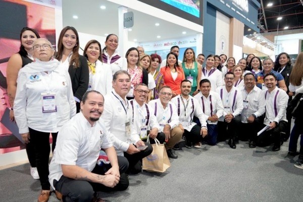 Inauguran stand de Oaxaca en la Vitrina Turística Anato 2025