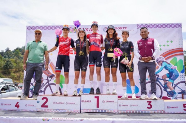 Participan 350 deportistas en la Clásica Ciclista Benito Juárez 2025