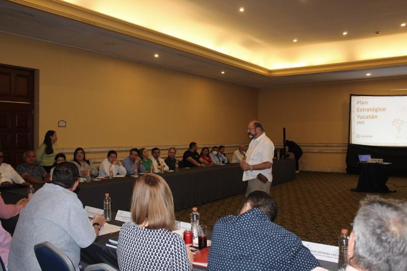 Trabajan Gobierno del Estado y empresarios hoteleros agenda de trabajo coordinado