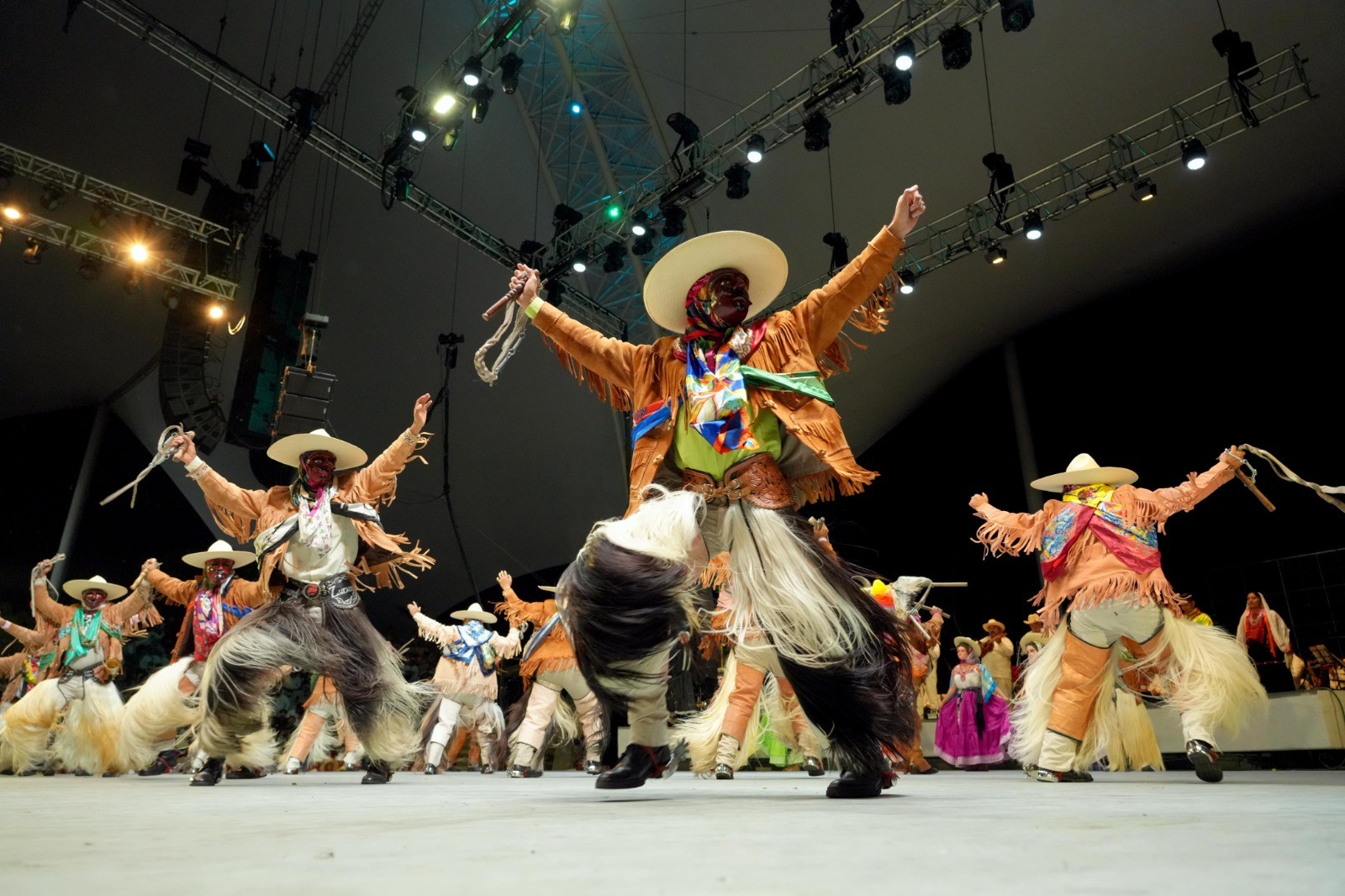 Espectacular cierre de la segunda emisión de la Guelaguetza 2025