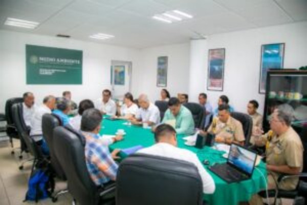 Reafirman atención y diálogo con prestadores de servicios turísticos y pescadores de Puerto Vicente