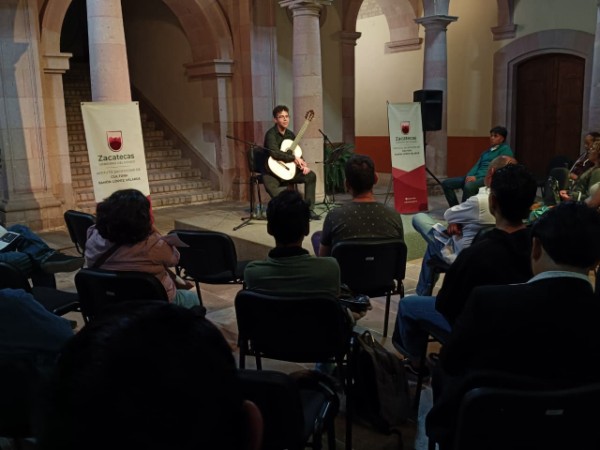 La guitarra contemporánea de Bernardino Rodríguez Espejo resonó en el Museo Zacatecano
