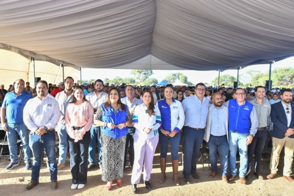 TERE JIMÉNEZ IMPULSA LA VIVIENDA SOCIAL EN PABELLÓN DE ARTEAGA CON LA CONSTRUCCIÓN DE 934 NUEVAS CASAS