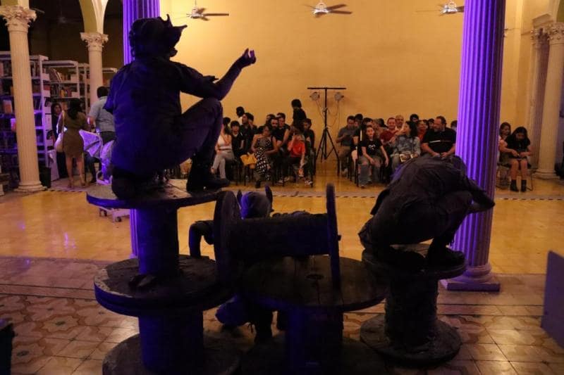 Biblioteca Manuel Cepeda Peraza se transforma en escenario teatral con «Onix»