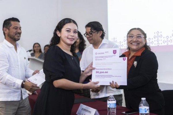 Premian la excelencia científica en Yucatán