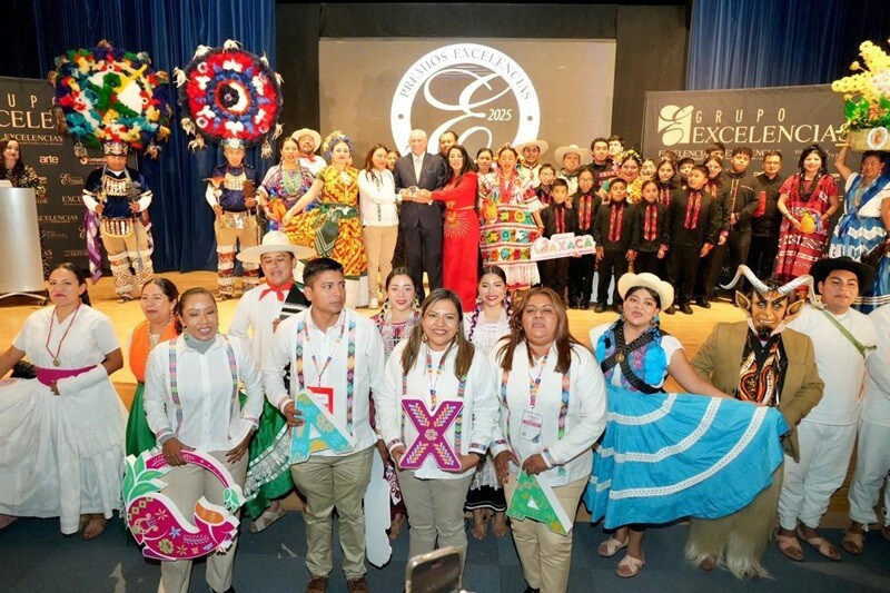 En Fitur 2026 son reconocidos Pueblos Mancomunados con Premios Excelencias Turísticas: Sectur Oaxaca