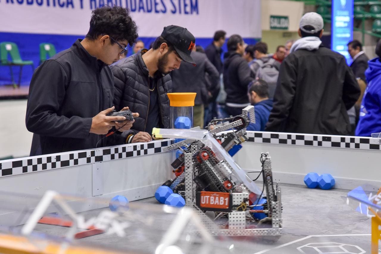 Reúne Cobach a más de 500 estudiantes en el Segundo Campeonato Estatal de Robótica y Habilidades STEM
