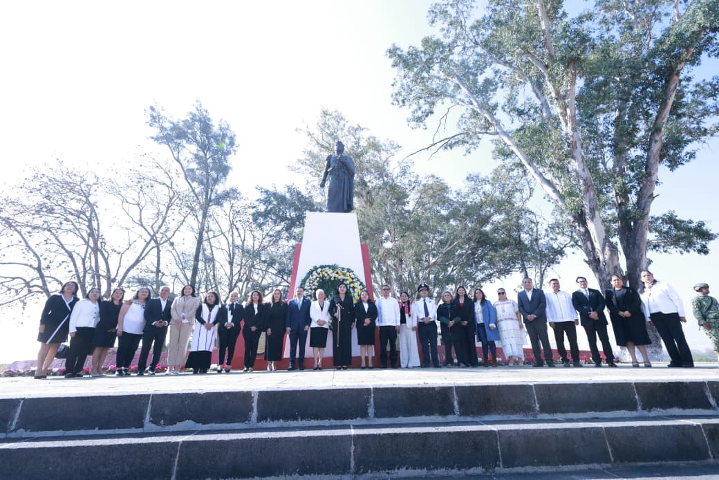 Poder Legislativo participa en ceremonia cívica por el CLXCV aniversario luctuoso de Vicente Guerrero