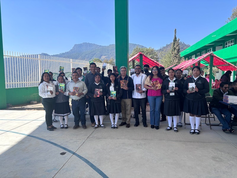 Inaugura IEBO 5 obras en plantel 118 San Pedro Quiatoni; se garantizan espacios seguros y de calidad