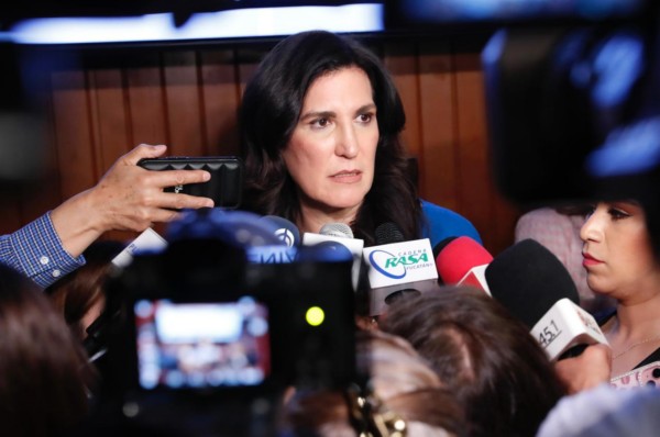 Se requieren cifras reales, políticas públicas, leyes y presupuesto para erradicar la violencia contra mujeres y niñas: Kenia López Rabadán