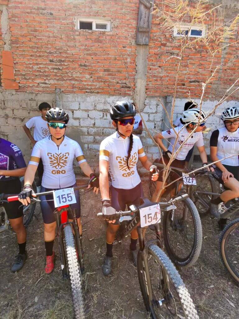 Tres ciclistas de Guerrero avanzan a la final de la Olimpiada Nacional CONADE 2026