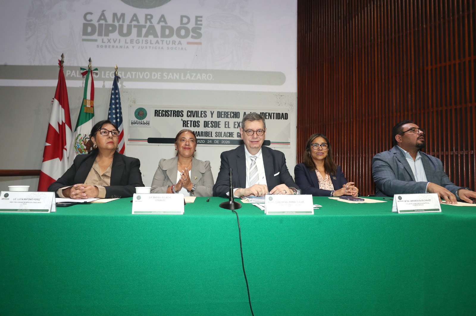 Maribel Solache busca facilitar trámites consulares y eliminar barreras que impiden a migrantes tener documentos oficiales