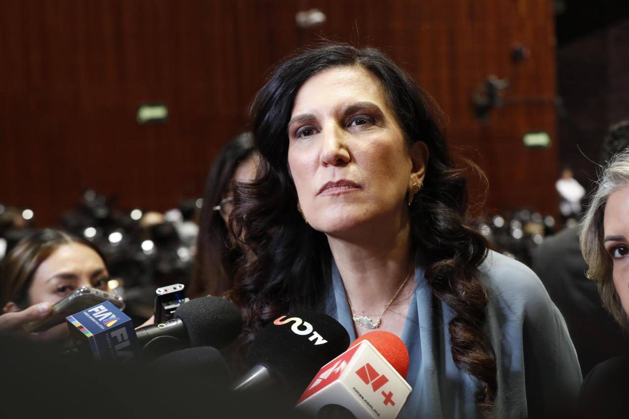 México no está exigiendo una revocación de mandato, lo que demanda son medicinas y seguridad: Kenia López Rabadán