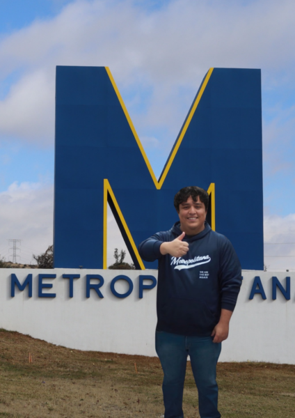 ESTUDIANTE DE LA UNIVERSIDAD METROPOLITANA OBTIENE TERCER LUGAR EN COMPETENCIA INTERNACIONAL DE TECNOLOGÍA
