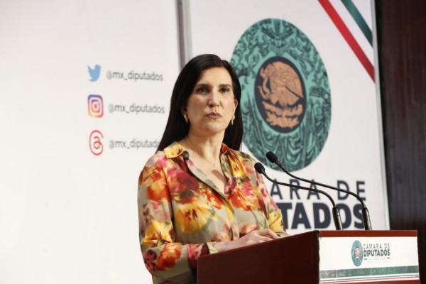 Confía Kenia López Rabadán en que habrá acuerdo para que titulares de Pemex y Semarnat acudan por Dos Bocas y Deer Park