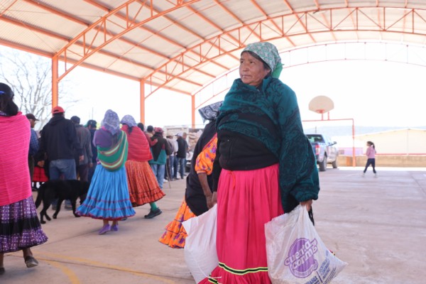 Entrega Gobierno del Estado diez toneladas de apoyos alimentarios en Bocoyna